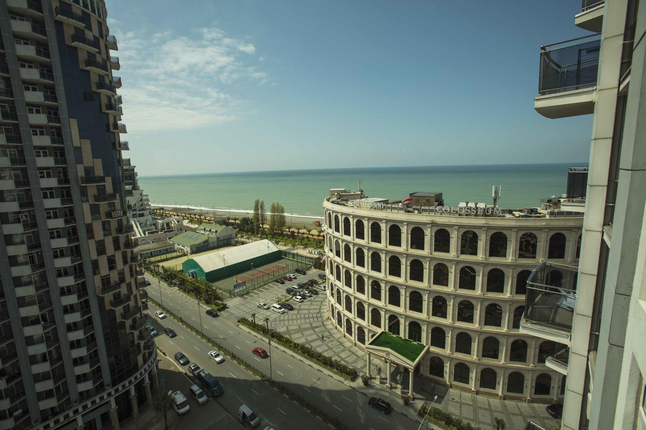 Panorama Sea Tower Aparthotel Batumi Exterior photo